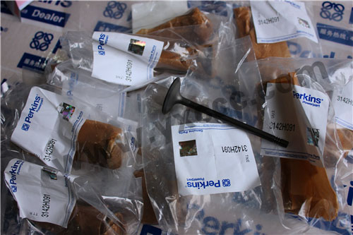 柴油機(jī)1206E配件銷售中心油底殼墊、T414441壓縮機(jī)、氣門、搖臂軸(1200)